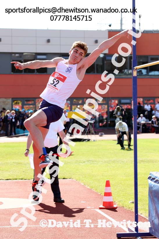 Inter boys high jump, English Schools Track and Field. Photo: David T. Hewitson/Sports for All Pics